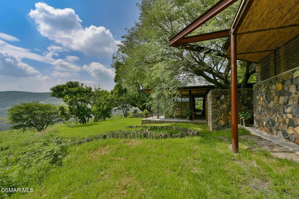 Image 12 of property listing at 45857 La CanAda, Jal., Mexico, OS