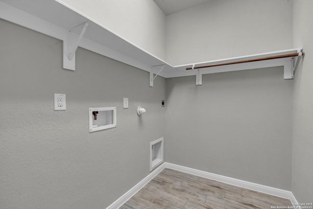 10411 Francisco, Converse, TX 78109