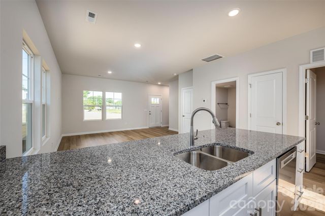 129 Broom Street, Statesville, NC 28677