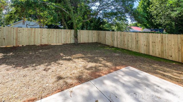129 Broom Street, Statesville, NC 28677