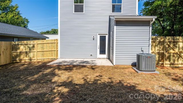 129 Broom Street, Statesville, NC 28677