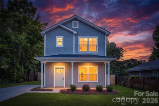 129 Broom Street, Statesville, NC 28677