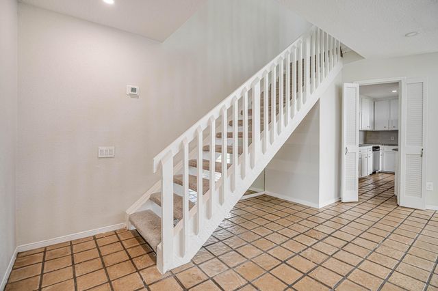 800 Country Place Drive 1301, Houston, TX 77079