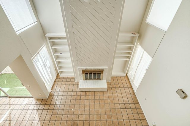 800 Country Place Drive 1301, Houston, TX 77079