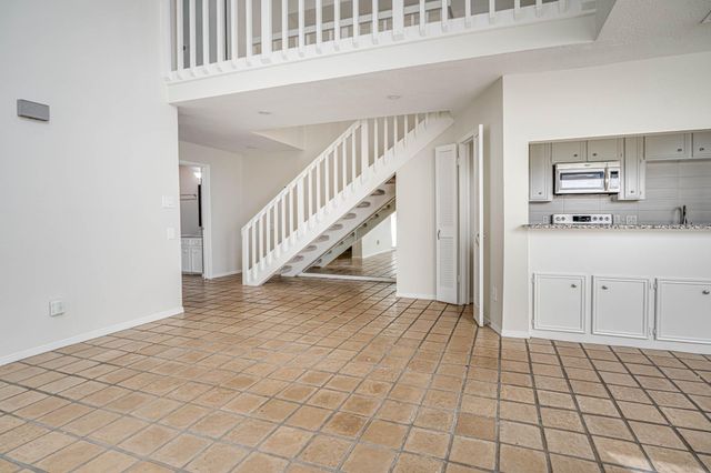 800 Country Place Drive 1301, Houston, TX 77079