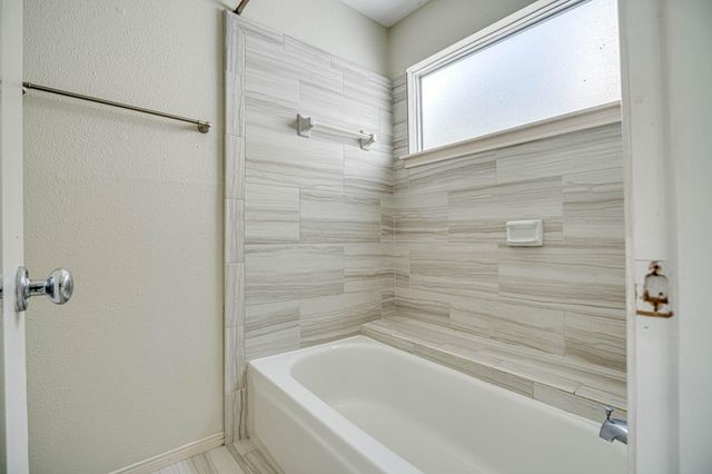 800 Country Place Drive 1301, Houston, TX 77079