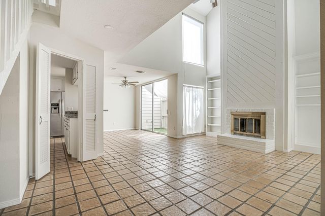 800 Country Place Drive 1301, Houston, TX 77079