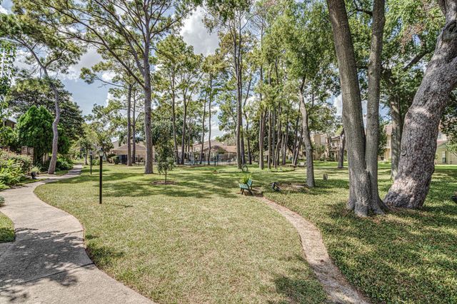 800 Country Place Drive 1301, Houston, TX 77079