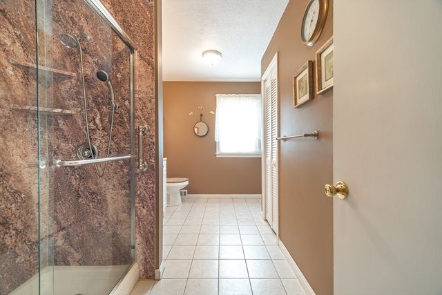 172 Beekman Dr 172, Agawam, MA 01001