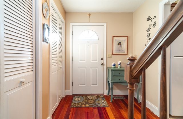 172 Beekman Dr 172, Agawam, MA 01001