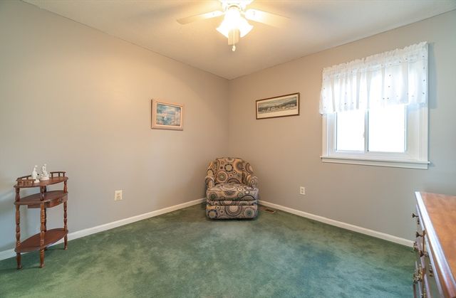 172 Beekman Dr 172, Agawam, MA 01001