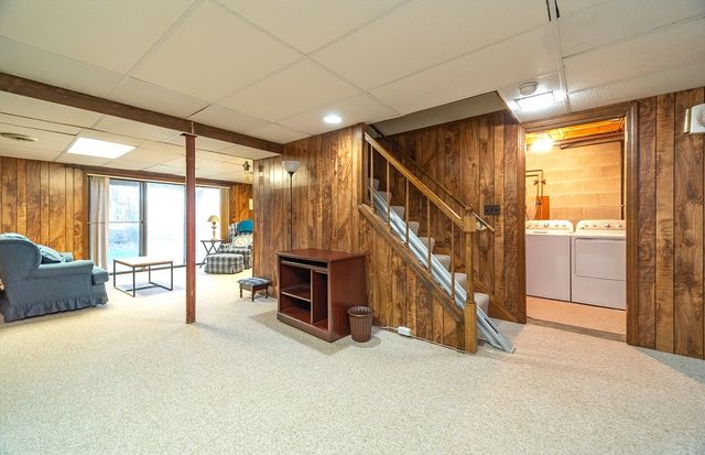 172 Beekman Dr 172, Agawam, MA 01001