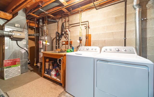 172 Beekman Dr 172, Agawam, MA 01001