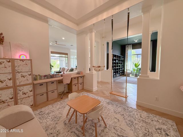 3818 E CREST Lane, Phoenix, AZ 85050