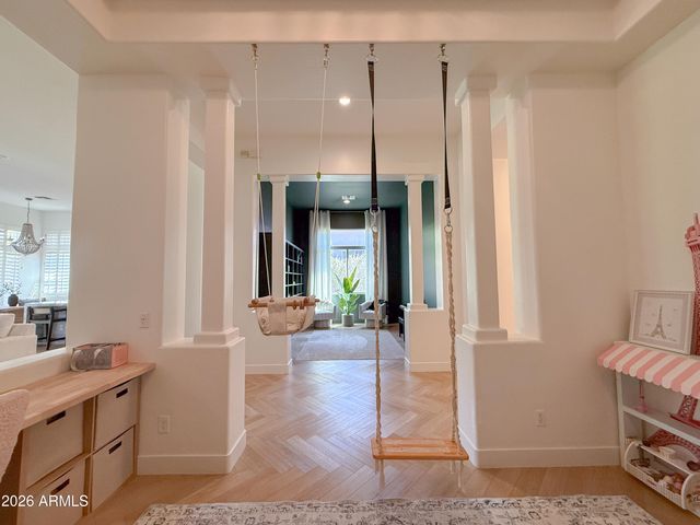 3818 E CREST Lane, Phoenix, AZ 85050