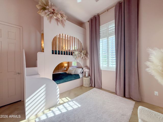 3818 E CREST Lane, Phoenix, AZ 85050