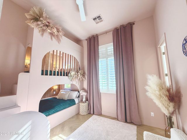 3818 E CREST Lane, Phoenix, AZ 85050