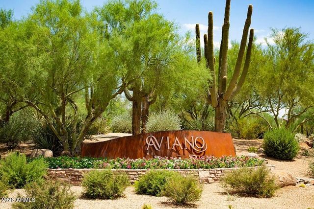 3818 E CREST Lane, Phoenix, AZ 85050