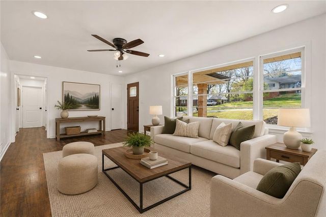 212 Christopher Drive, Gainesville, GA 30501