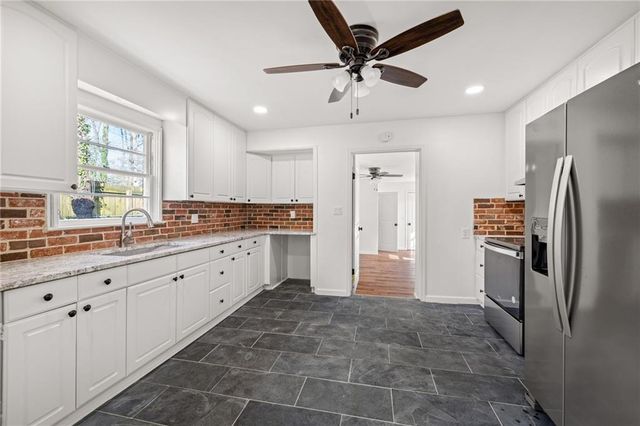 212 Christopher Drive, Gainesville, GA 30501