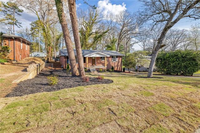 212 Christopher Drive, Gainesville, GA 30501