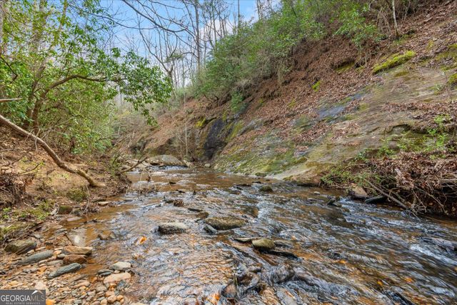 1290 Davis Road, Carrollton, GA 30117