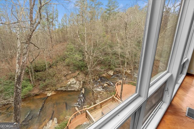 1290 Davis Road, Carrollton, GA 30117