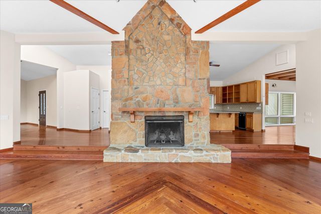 1290 Davis Road, Carrollton, GA 30117