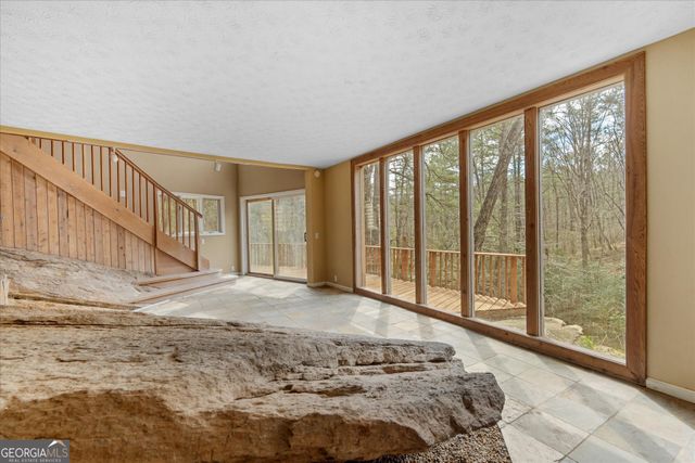 1290 Davis Road, Carrollton, GA 30117