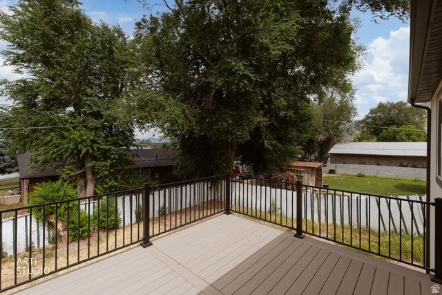 953 N 400 E, Pleasant Grove, UT 84062