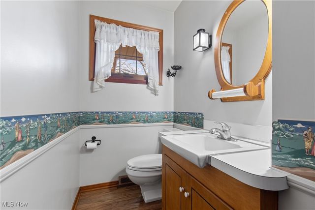 1251 Salway Avenue SW, North Canton, OH 44720