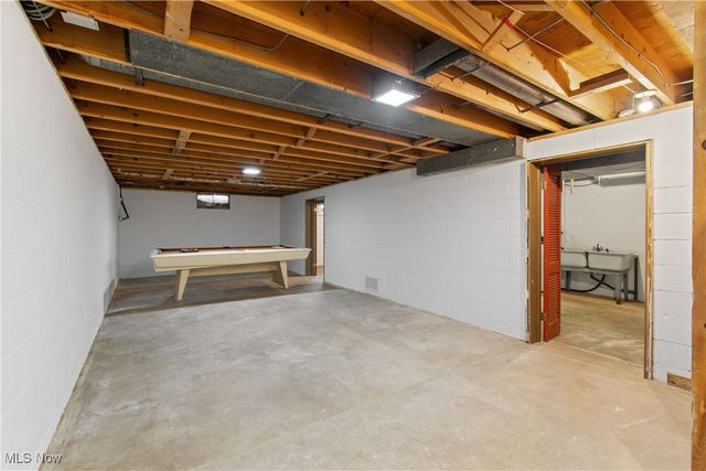 1251 Salway Avenue SW, North Canton, OH 44720