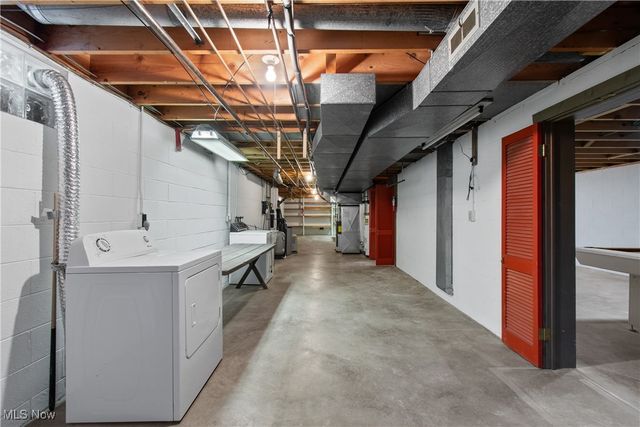 1251 Salway Avenue SW, North Canton, OH 44720