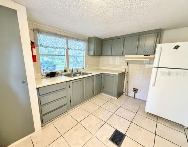 18400 NW 233RD TERRACE, High Springs, FL 32643