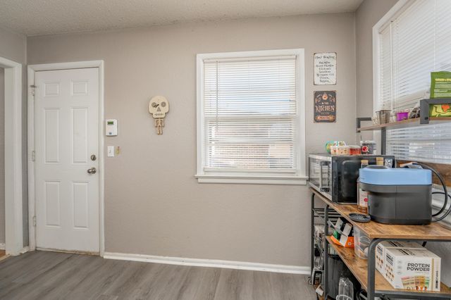 168 Stearns Ave, Haysville, KS 67060