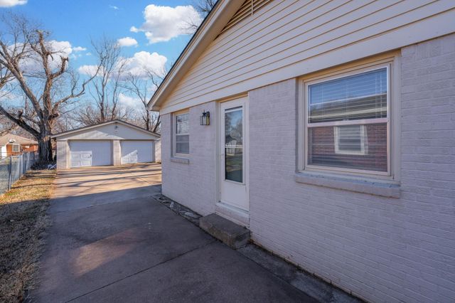 168 Stearns Ave, Haysville, KS 67060