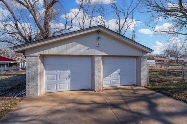 168 Stearns Ave, Haysville, KS 67060