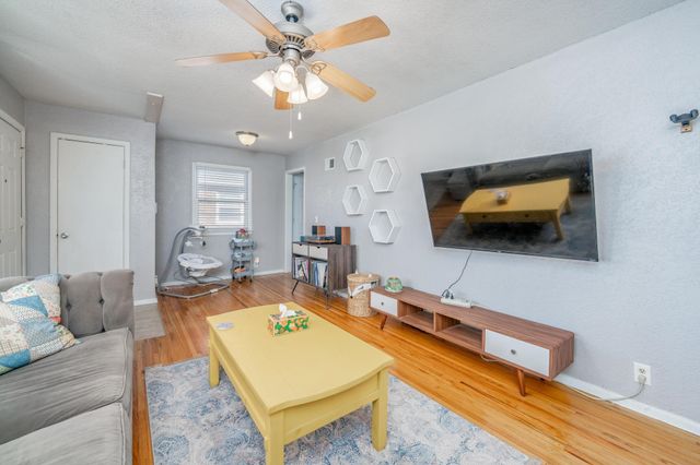 168 Stearns Ave, Haysville, KS 67060