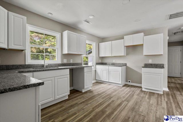 510 Dixie St., Florence, SC 29501