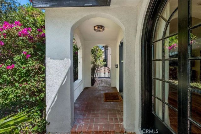 504 N Hill Avenue, Pasadena, CA 91106