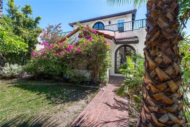 504 N Hill Avenue, Pasadena, CA 91106