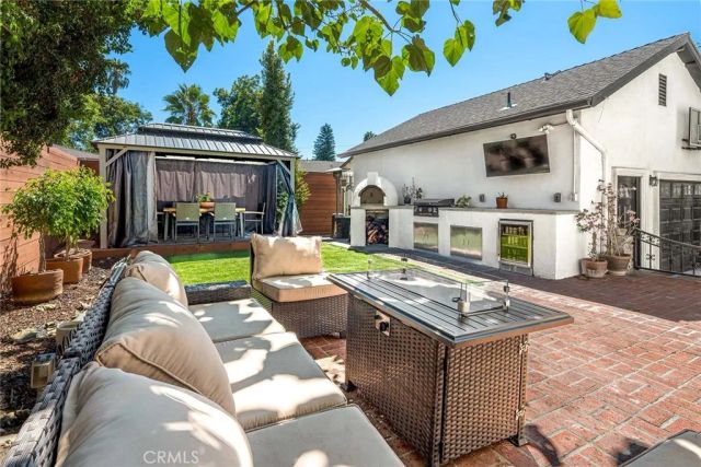 504 N Hill Avenue, Pasadena, CA 91106