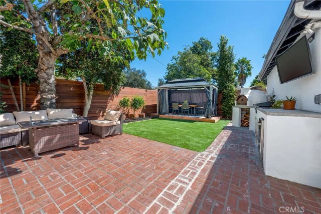 504 N Hill Avenue, Pasadena, CA 91106