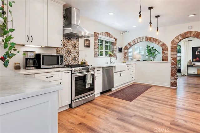 504 N Hill Avenue, Pasadena, CA 91106