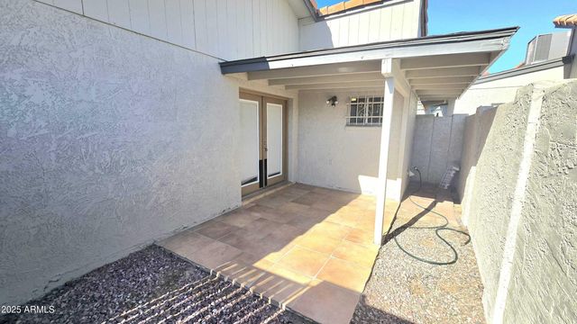 2506 W CARIBBEAN Lane 10, Phoenix, AZ 85023