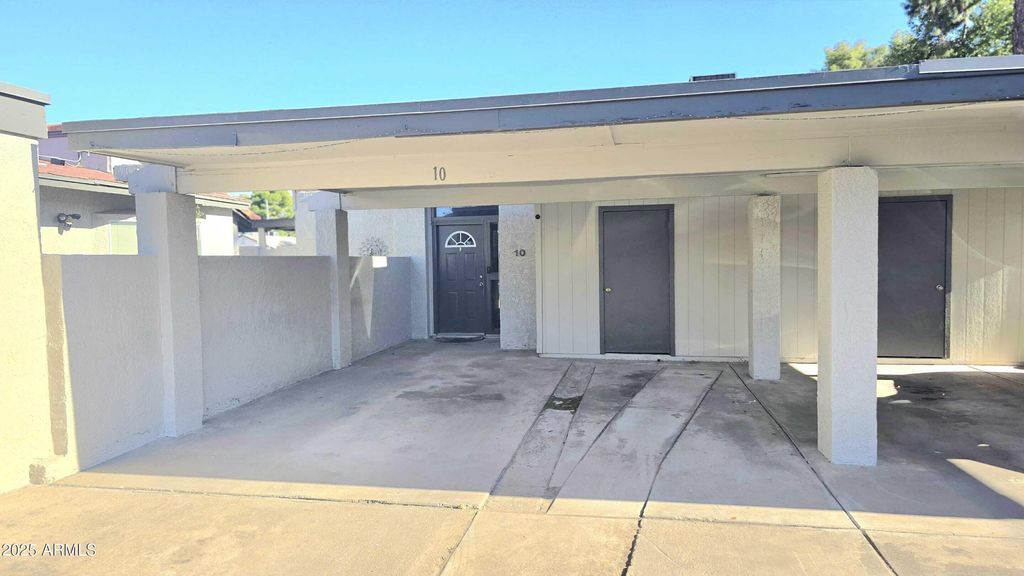 2506 W CARIBBEAN Lane 10, Phoenix, AZ 85023