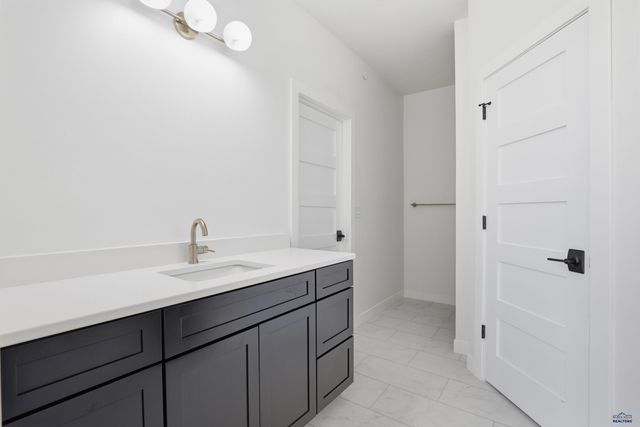 4825 PIKES PEAK CT, Rapid City, SD 57702