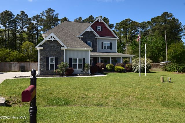 612 Dezi Lane, Hubert, NC 28539