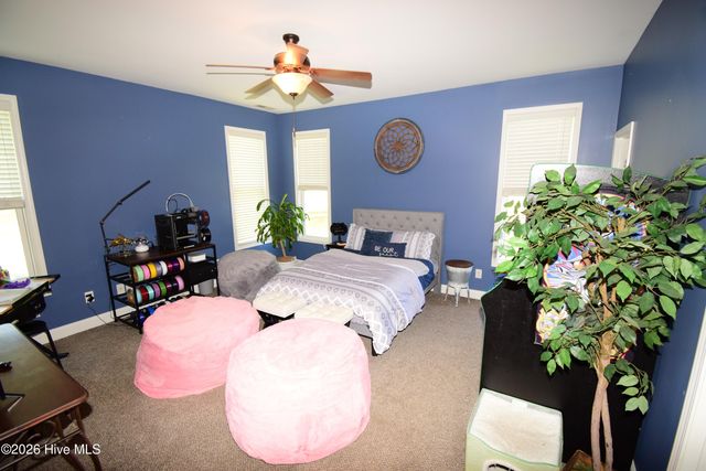 612 Dezi Lane, Hubert, NC 28539