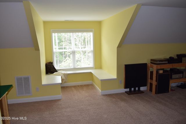 612 Dezi Lane, Hubert, NC 28539